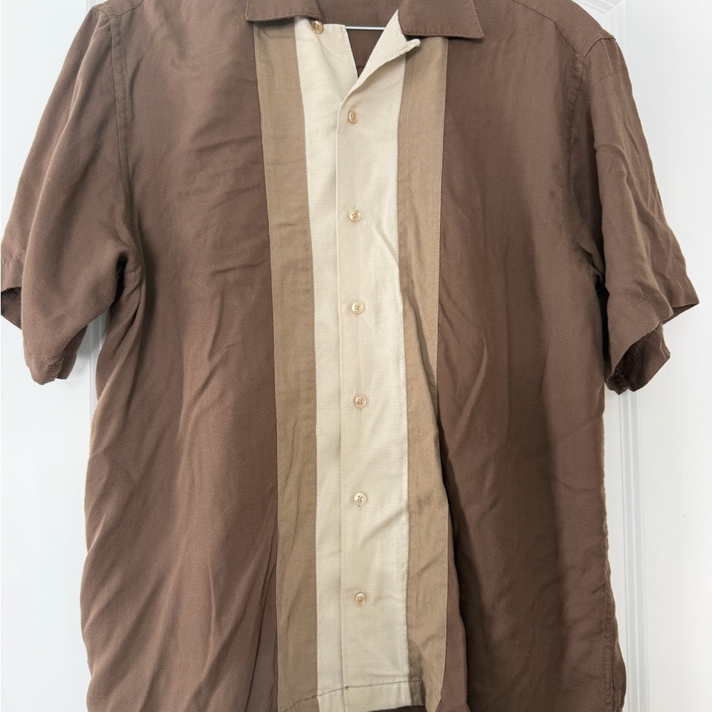 Van Heusen Two-Tone Brown and Cream Button Down Shirt